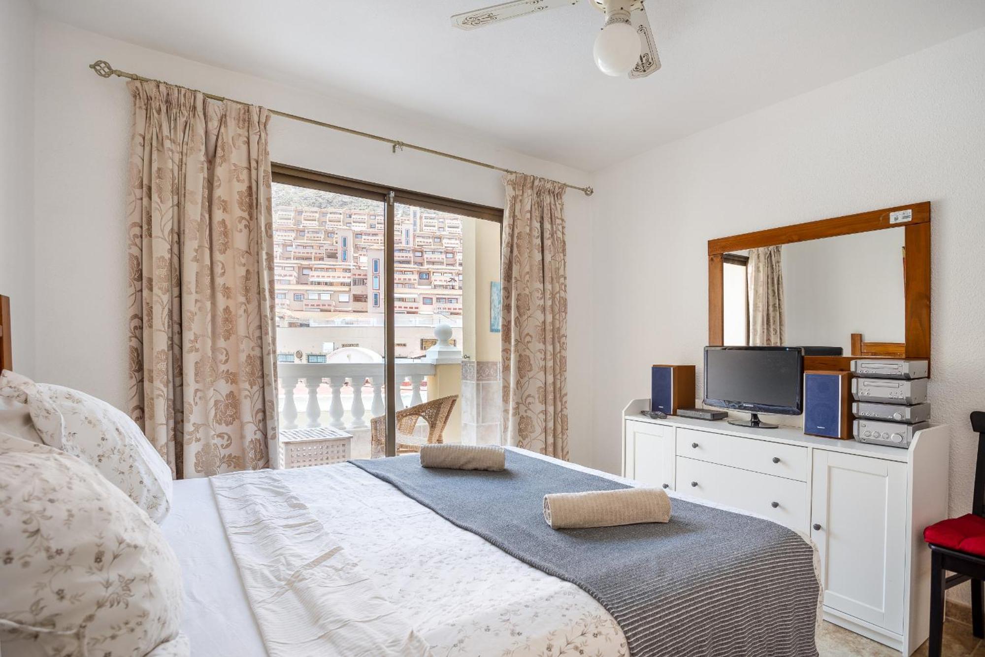 Castle Harbour Melanie'S Apartment By Lovetenerife Лос-Крістіанос Екстер'єр фото